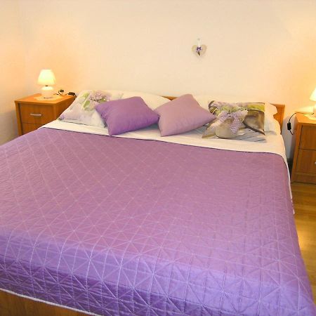 קרק Apartman Samblic מראה חיצוני תמונה